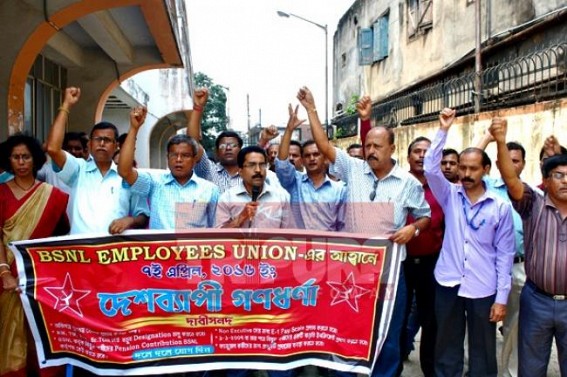 BSNL Employees staged protest at BSNL Office 